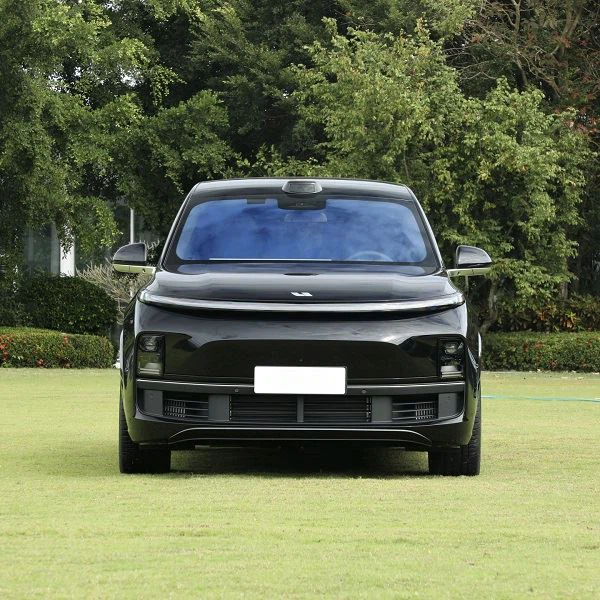 SUV LIXIANG L9 מורחב-